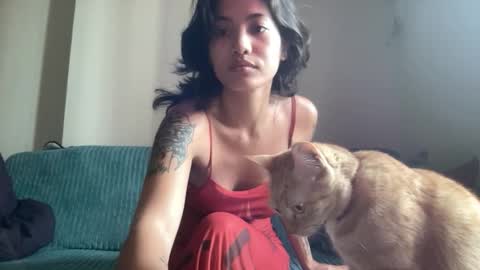 Snapshot of theziggyrouge chatting on January 7, 2:25 am Ziggy Rouge online show from January 7, 2:25 am