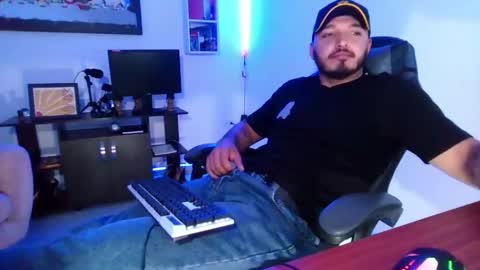 thiago_420 online show from May 16, 12:51 am