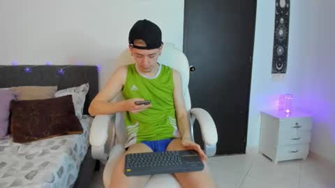 Manuel online show from February 23, 3:26 am