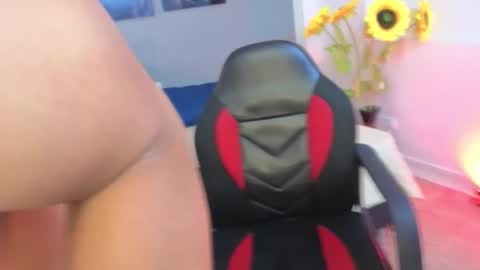 Snapshot of thiago_kent chatting on March 4, 11:49 am thiago_kent online show from March 4, 11:49 am