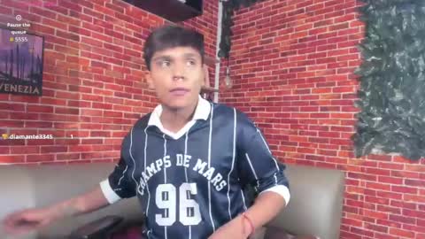 Snapshot of thiago_kozak chatting on May 16, 7:34 pm thiago online show from May 16, 7:34 pm