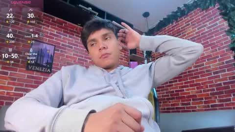 Snapshot of thiago_kozak chatting on May 28, 2:25 pm thiago online show from May 28, 2:25 pm