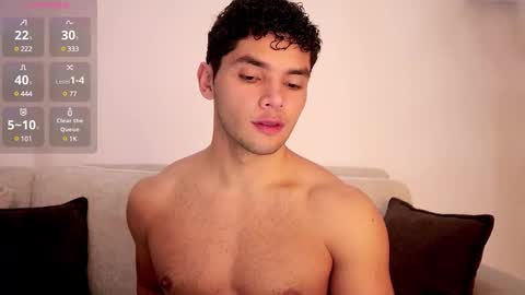 Snapshot of thiago_l chatting on February 27, 1:05 am Just Thiago online show from February 27, 1:05 am