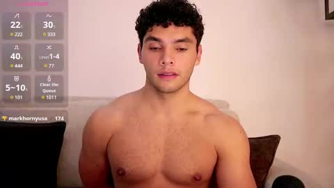 Snapshot of thiago_l chatting on March 4, 1:12 am Just Thiago online show from March 4, 1:12 am