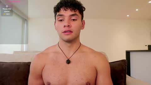 Snapshot of thiago_l chatting on January 9, 5:48 pm Just Thiago online show from January 9, 5:48 pm