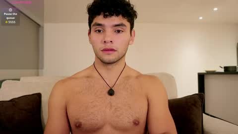 Just Thiago  online show from May 5, 2:08 am