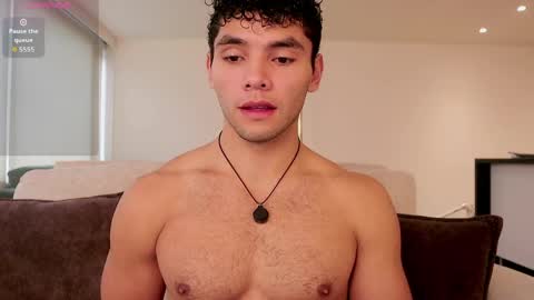 Just Thiago  online show from May 13, 2:47 pm