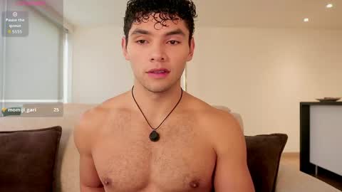 Just Thiago  online show from May 17, 4:25 pm