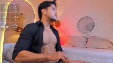 Thiago online show from October 15, 11:21 am