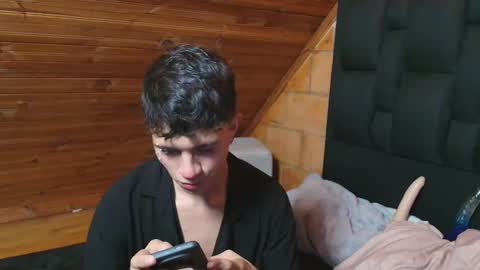 thiago_n_sam online show from October 29, 4:37 am