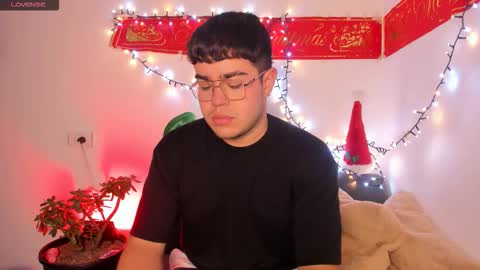 thiago_occonor online show from December 3, 4:42 am