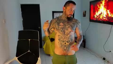 Snapshot of thiago_pg chatting on February 15, 4:58 pm thiago online show from February 15, 4:58 pm