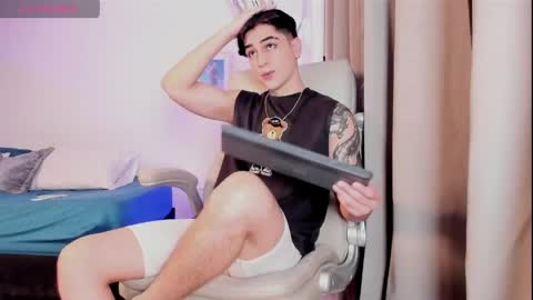 Thiago Winteer online show from April 2, 3:59 am