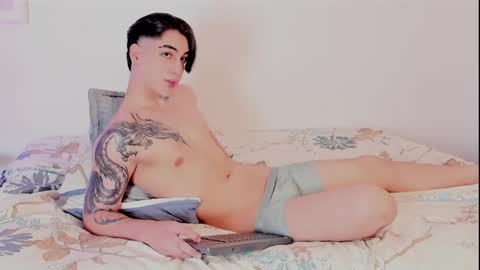 Thiago Winteer online show from June 3, 4:15 am