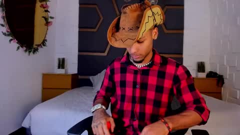 ThiagoFerreti online show from November 26, 7:48 pm