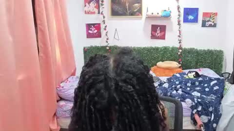 Snapshot of thiana_horny chatting on July 9, 2:21 pm thiana_horny online show from July 9, 2:21 pm