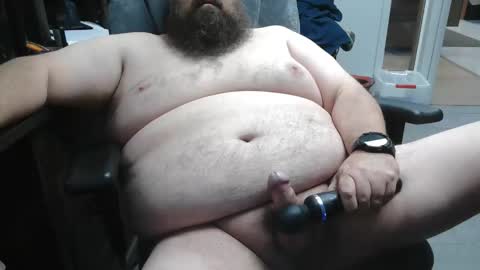 Snapshot of thick_cock1111 chatting on October 17, 9:17 pm thick_cock1111 online show from October 17, 9:17 pm