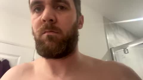 Snapshot of thickandmeaty9incher chatting on September 19, 10:43 pm thickandmeaty9incher online show from September 19, 10:43 pm