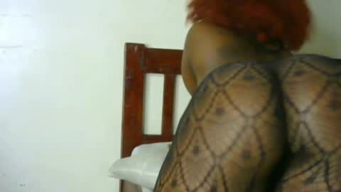 Snapshot of thickbaby9 chatting on March 18, 2:58 am lovlyn online show from March 18, 2:58 am