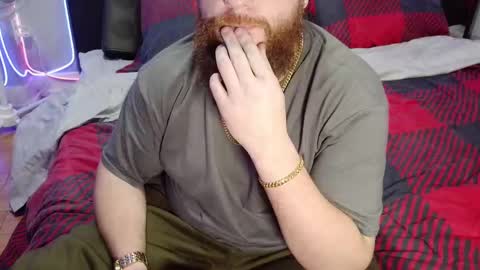 Snapshot of thickhandsomeman chatting on December 12, 3:43 am ThickHandsomeMan online show from December 12, 3:43 am