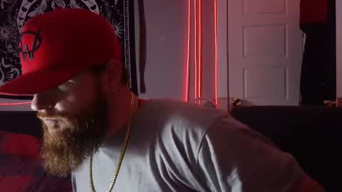 Snapshot of thickhandsomeman chatting on January 6, 2:04 am ThickHandsomeMan online show from January 6, 2:04 am