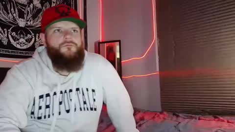 Snapshot of thickhandsomeman chatting on January 22, 5:05 am ThickHandsomeMan online show from January 22, 5:05 am