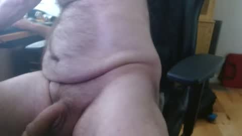 Snapshot of thicknuncut67 chatting on April 2, 9:01 pm thicknuncut67 online show from April 2, 9:01 pm