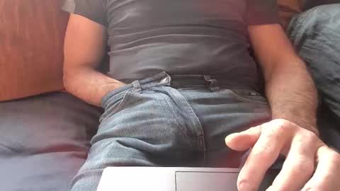 Snapshot of thickrum chatting on February 1, 10:25 am Thickru online show from February 1, 10:25 am