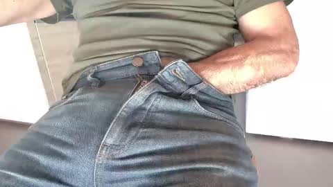 Snapshot of thickrum chatting on March 17, 11:13 am Thickru online show from March 17, 11:13 am