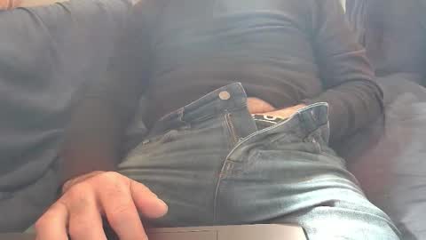 Snapshot of thickrum chatting on March 18, 12:41 pm Thickru online show from March 18, 12:41 pm
