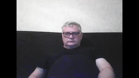 Snapshot of thierrysymp chatting on December 2, 5:15 pm Thierrysymp online show from December 2, 5:15 pm