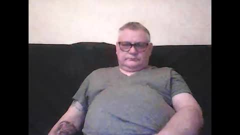 Snapshot of thierrysymp chatting on February 7, 5:18 pm Thierrysymp online show from February 7, 5:18 pm