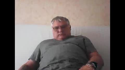 Snapshot of thierrysymp chatting on September 14, 9:41 am Thierrysymp online show from September 14, 9:41 am