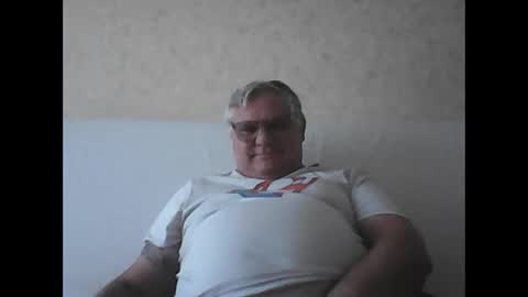 Snapshot of thierrysymp chatting on September 28, 9:14 am Thierrysymp online show from September 28, 9:14 am