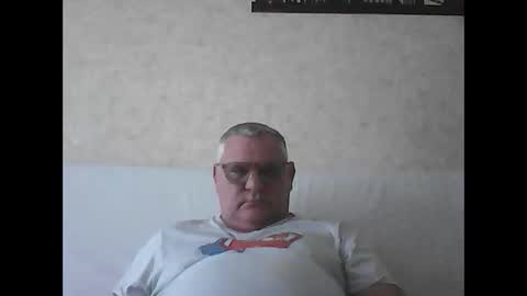 Snapshot of thierrysymp chatting on October 12, 9:41 am Thierrysymp online show from October 12, 9:41 am