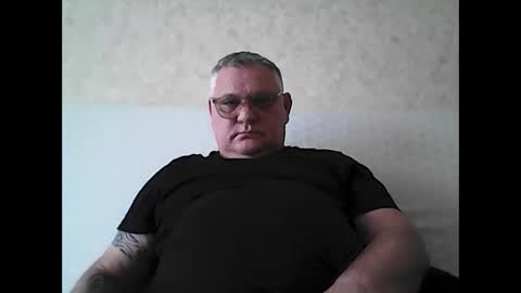Snapshot of thierrysymp chatting on October 18, 9:21 am Thierrysymp online show from October 18, 9:21 am