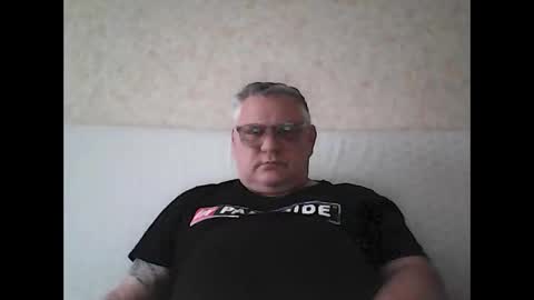 Thierrysymp online show from November 10, 10:25 am