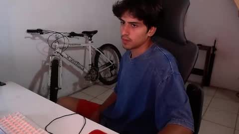 thieves_us online show from October 25, 10:37 pm