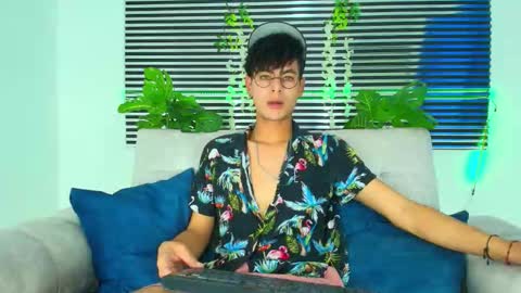 Snapshot of thiiagosaeenz chatting on February 5, 3:11 am Thiago Saenzz online show from February 5, 3:11 am