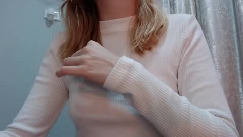 sara online show from April 6, 2:09 am