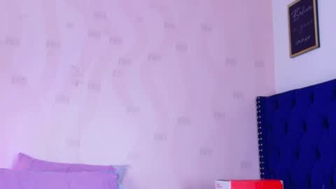 Snapshot of thin_eva chatting on June 27, 12:59 am Eva online show from June 27, 12:59 am
