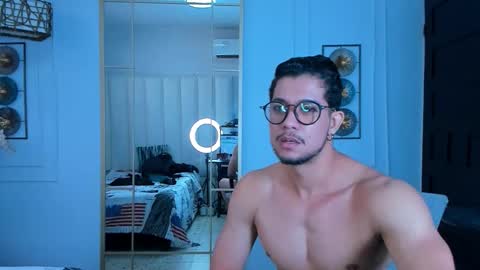 MICHAEL AND CRISS online show from October 10, 1:43 pm