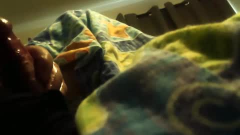 Snapshot of thisbloke96 chatting on February 6, 10:35 pm thisbloke96 online show from February 6, 10:35 pm