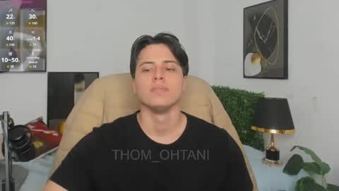 Snapshot of thom_ohtani chatting on May 23, 8:13 pm thom_ohtani online show from May 23, 8:13 pm