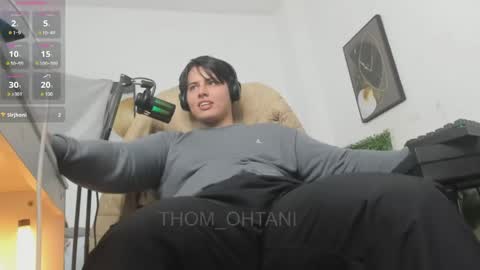 Snapshot of thom_ohtani chatting on May 27, 1:57 am thom_ohtani online show from May 27, 1:57 am
