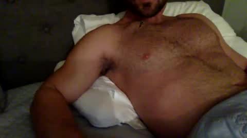 Snapshot of thomahawk215 chatting on March 21, 2:31 pm thomahawk215 online show from March 21, 2:31 pm