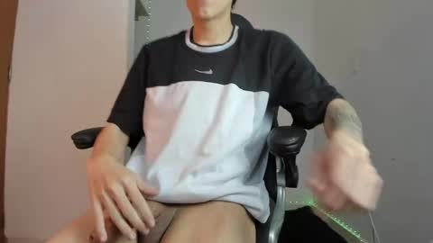 thomas  brandd1 online show from March 31, 4:07 pm