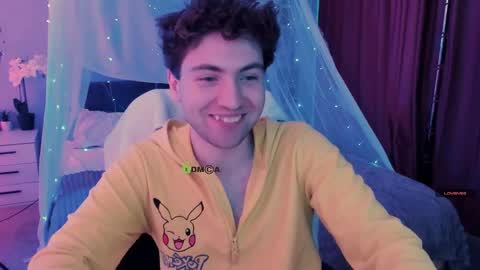 thomas_crow online show from March 29, 8:47 am