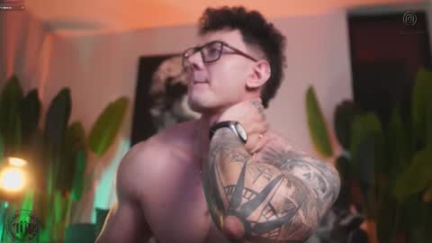 Thomas Falcon online show from November 27, 11:29 pm