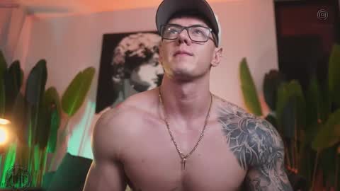 Thomas Falcon online show from November 29, 12:46 am